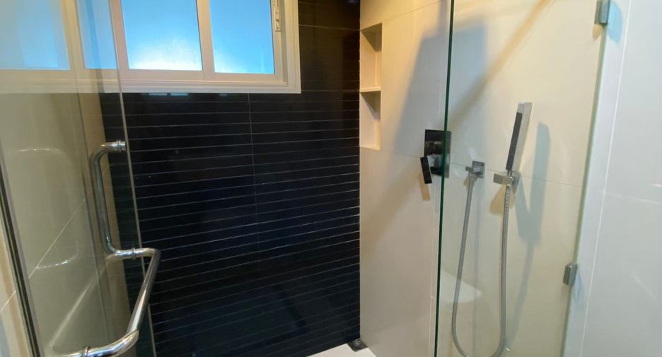 For sale and for rent 1 bed condo in Huai Khwang, Bangkok