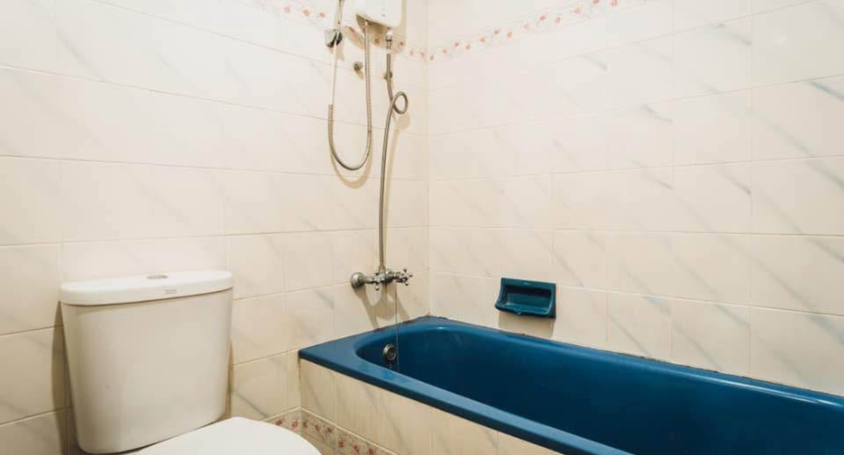 For rent 2 bedrooms townhouse in Bang Na, Bangkok