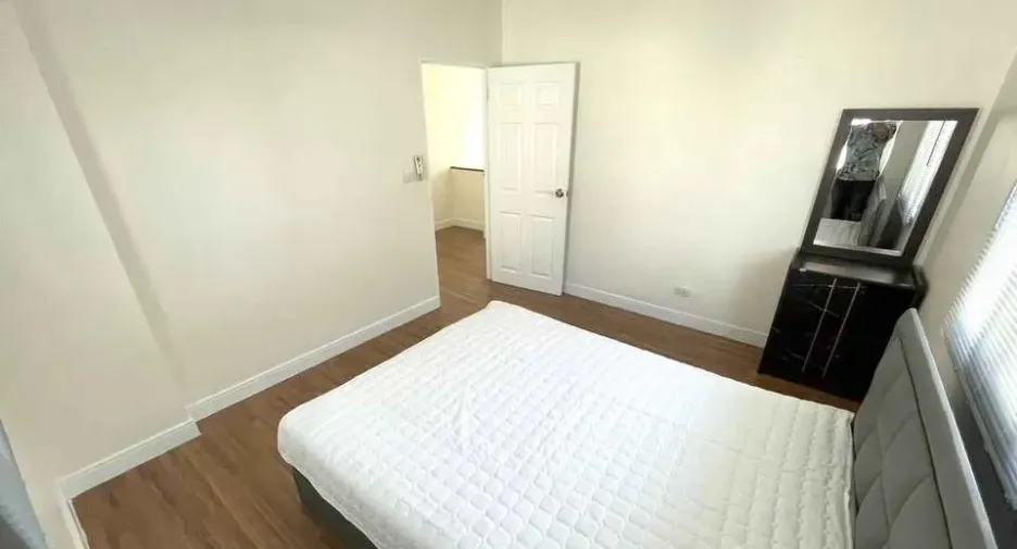 For rent 3 bedrooms house in Khlong Sam Wa, Bangkok
