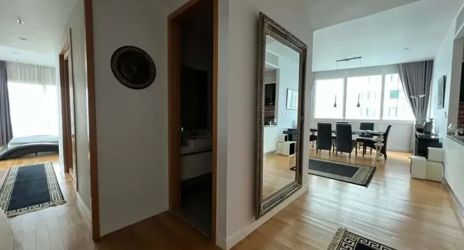 Condo en alquiler de 4 habitaciones en Khlong Toei, Bangkok