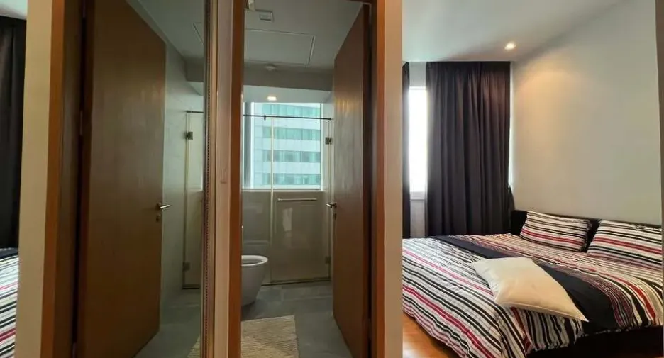 Condo en alquiler de 4 habitaciones en Khlong Toei, Bangkok