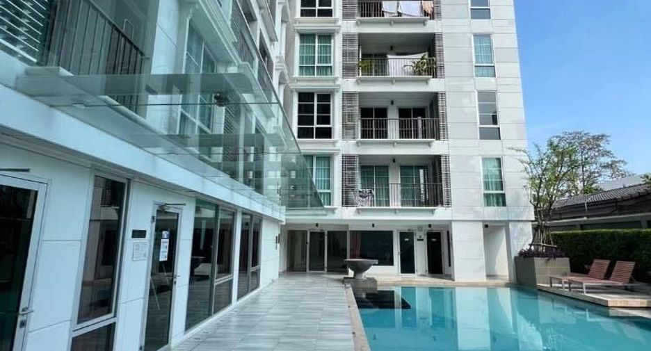 For rent 1 bed condo in Watthana, Bangkok