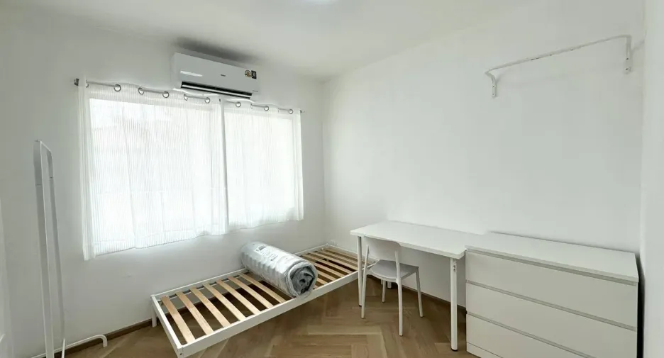 For rent 2 bedrooms condo in Thung Khru, Bangkok