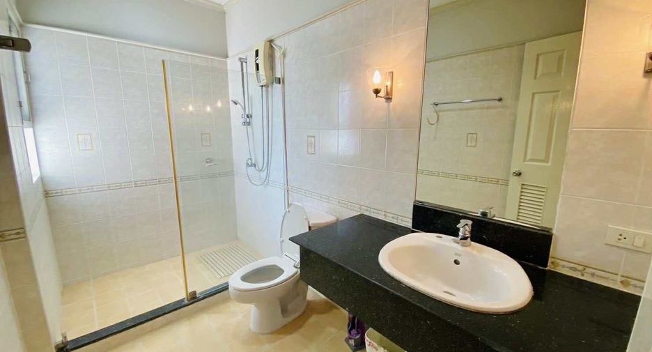 Casa en alquiler de 4 habitaciones en Prawet, Bangkok