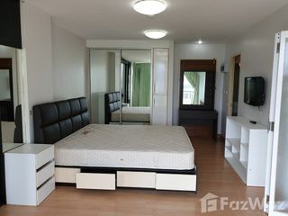 For rent 3 bedrooms condo in Huai Khwang, Bangkok