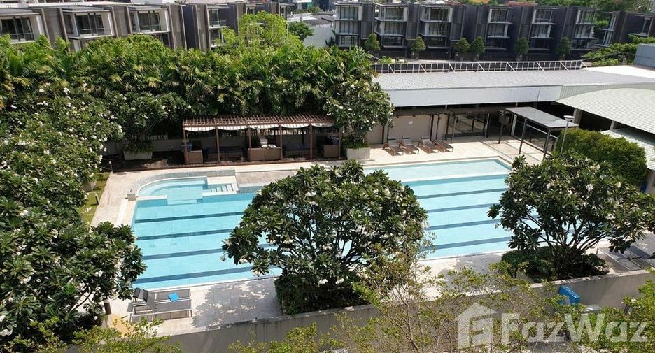 For rent 3 bedrooms condo in Huai Khwang, Bangkok