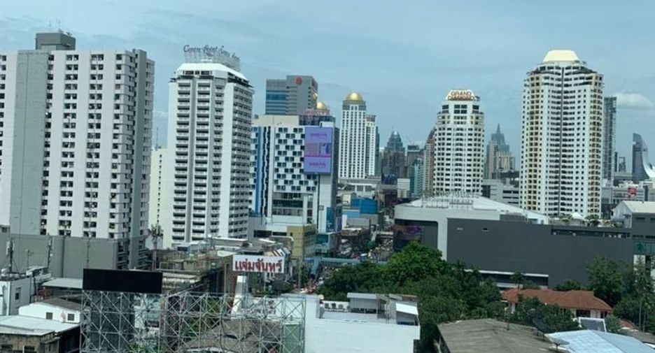 For rent 1 bed condo in Pathum Wan, Bangkok