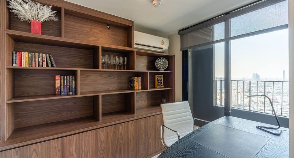 Condo en alquiler de 1 habitaciones en Sathon, Bangkok