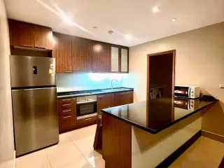 For rent 3 bedrooms condo in Sathon, Bangkok