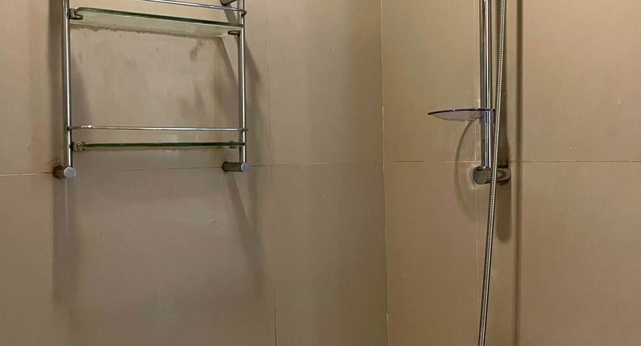 For sale 1 Beds condo in Khlong Toei, Bangkok