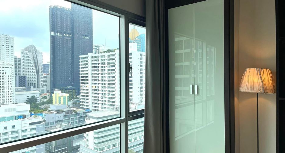For sale 1 bed condo in Khlong Toei, Bangkok