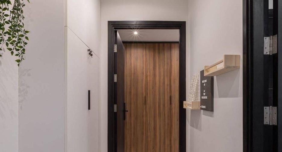 For rent 4 bedrooms condo in Khlong Toei, Bangkok