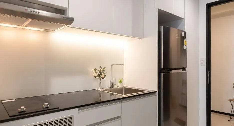 For rent 4 bedrooms condo in Khlong Toei, Bangkok