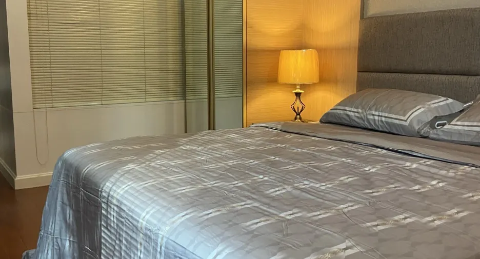 For rent 2 ベッドルーム condo in Pathum Wan, Bangkok