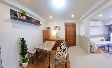For rent 2 bedrooms condo in Yan Nawa, Bangkok