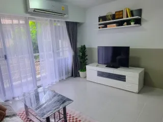 For rent 2 bedrooms condo in Yan Nawa, Bangkok