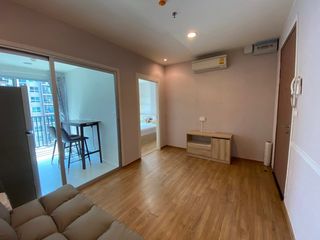 Wohnung zur Miete mit 1 Zimmer in Yan Nawa, Bangkok