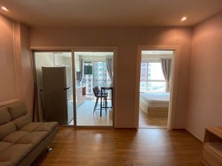 Wohnung zur Miete mit 1 Zimmer in Yan Nawa, Bangkok