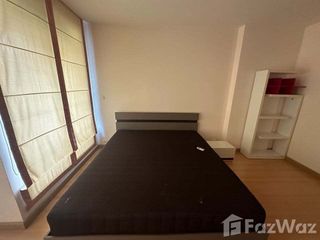 For rent 2 bedrooms condo in Thon Buri, Bangkok
