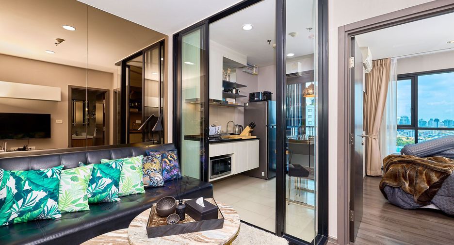 For rent 1 bed condo in Watthana, Bangkok