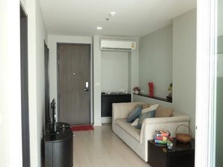 Condo en alquiler de 1 habitaciones en Khlong Toei, Bangkok