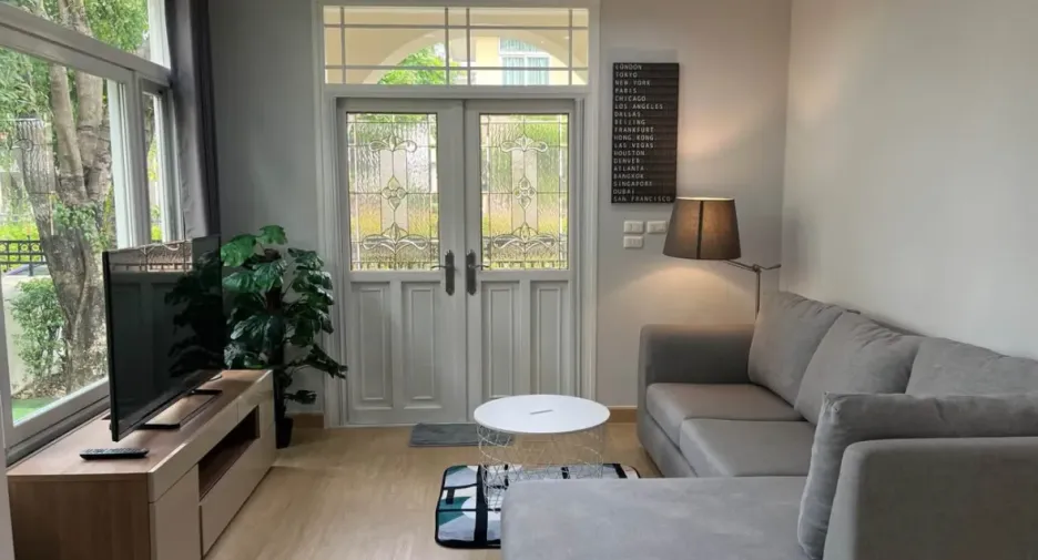 Haus zur Miete mit 3 Zimmer in Bueng Kum, Bangkok