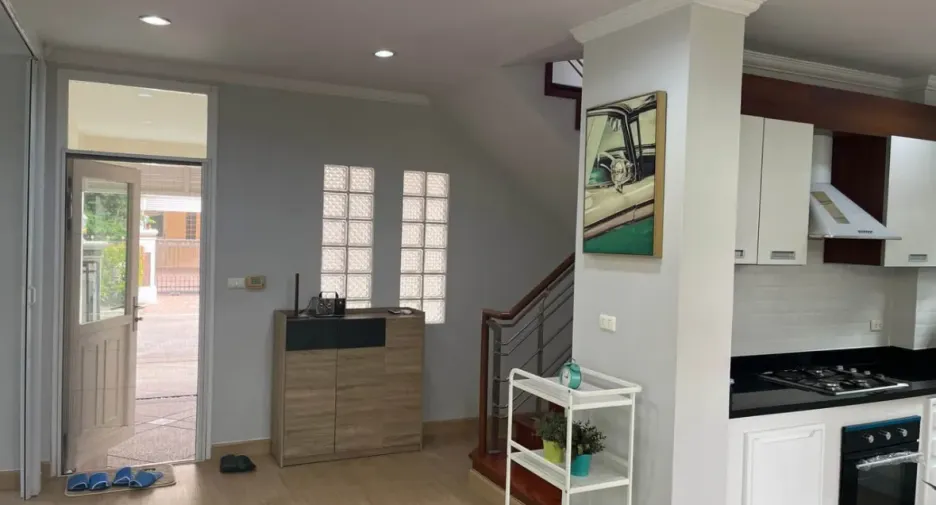 Haus zur Miete mit 3 Zimmer in Bueng Kum, Bangkok