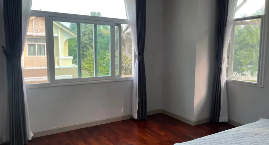 Haus zur Miete mit 3 Zimmer in Bueng Kum, Bangkok
