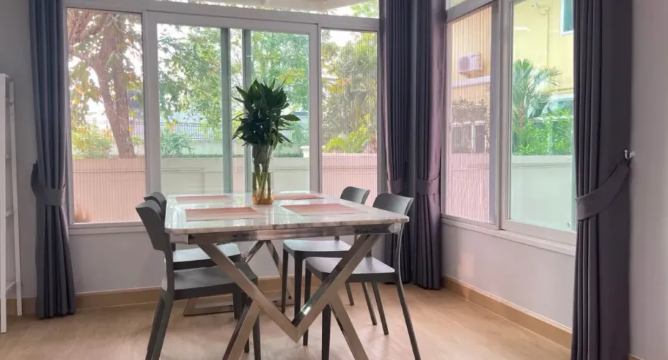 Haus zur Miete mit 3 Zimmer in Bueng Kum, Bangkok