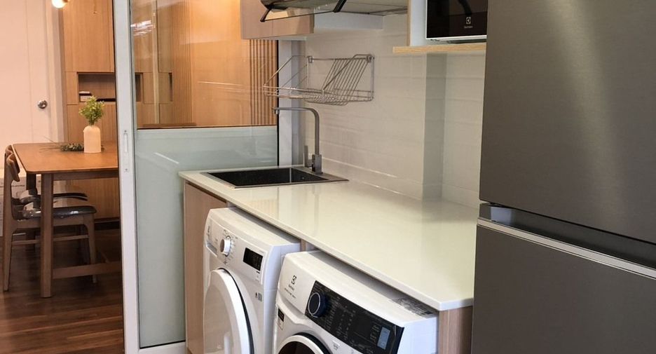 For rent 1 bed condo in Phra Khanong, Bangkok