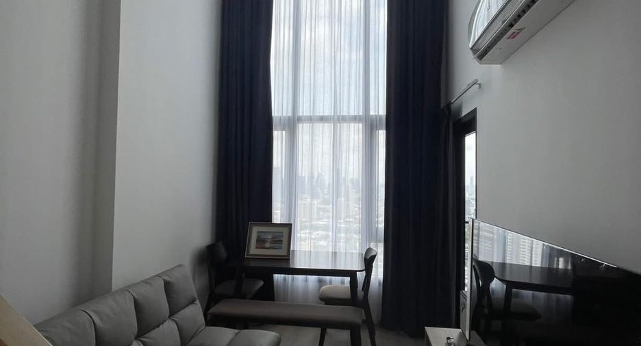 For rent 2 bedrooms condo in Khlong Toei, Bangkok