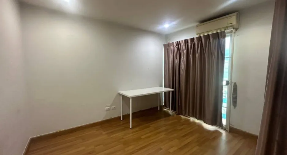 For rent 4 ベッドルーム townhouse in Suan Luang, Bangkok