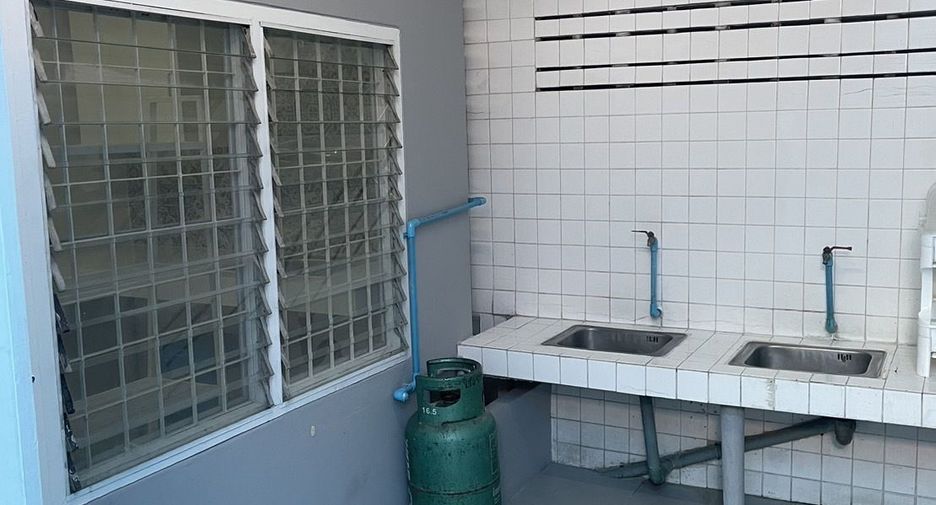 For rent 2 bedrooms house in Khan Na Yao, Bangkok