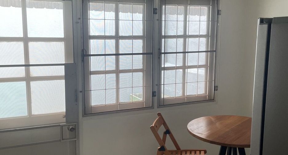 For rent 2 bedrooms house in Khan Na Yao, Bangkok