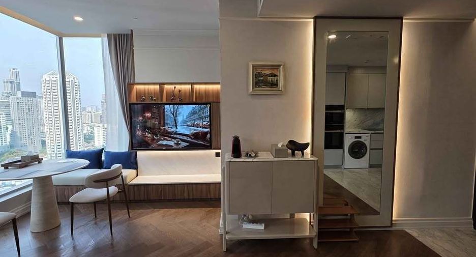 For rent 1 bed condo in Khlong Toei, Bangkok