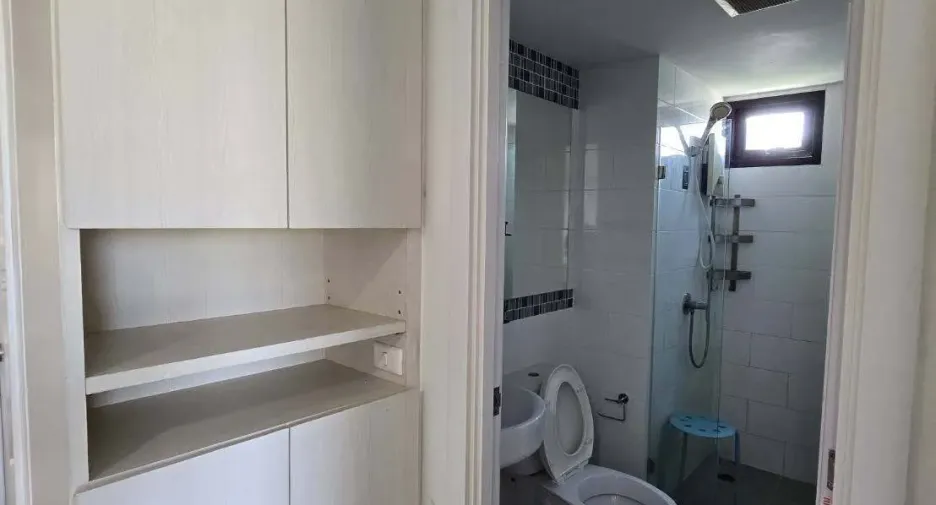 For rent 2 bedrooms condo in Suan Luang, Bangkok