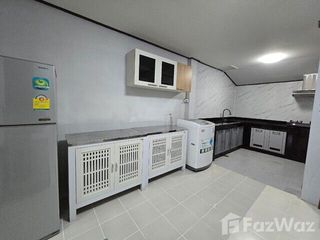 Reihenhaus zur Miete mit 2 Zimmer in Wang Thonglang, Bangkok