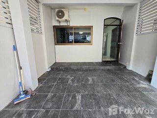 Reihenhaus zur Miete mit 2 Zimmer in Wang Thonglang, Bangkok