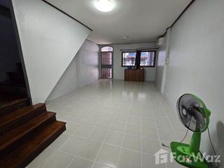 Reihenhaus zur Miete mit 2 Zimmer in Wang Thonglang, Bangkok