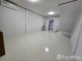 Reihenhaus zur Miete mit 2 Zimmer in Wang Thonglang, Bangkok