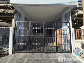 Reihenhaus zur Miete mit 2 Zimmer in Wang Thonglang, Bangkok