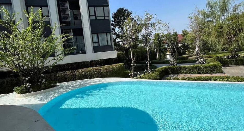 For rent 1 bed condo in Phra Khanong, Bangkok