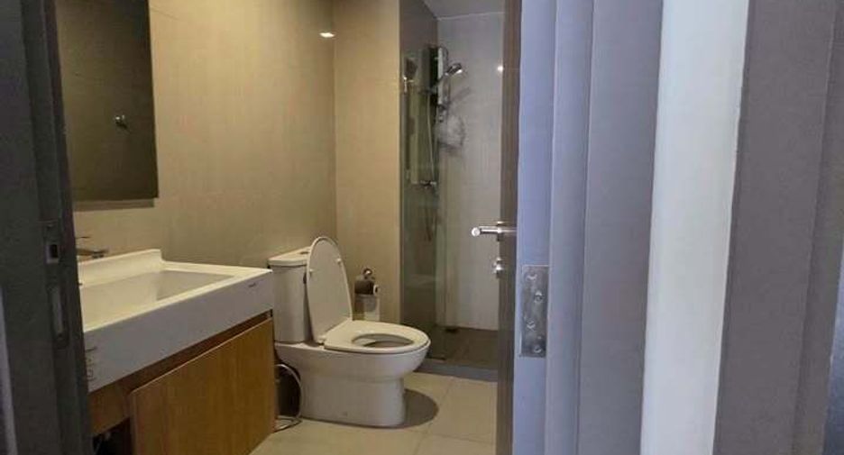 À louer 2 chambres condo à Pom Prap Sattru Phai, Bangkok