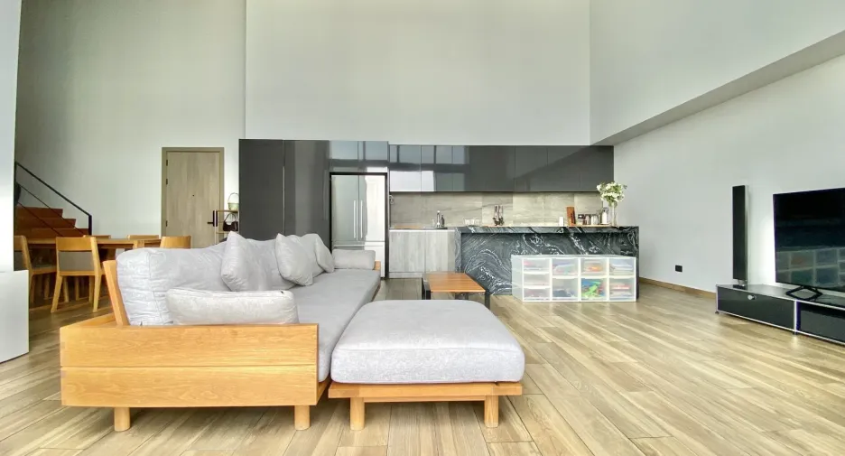 Condo en alquiler de 3 habitaciones en Watthana, Bangkok