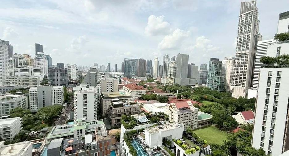 À louer 2 chambres condo à Watthana, Bangkok