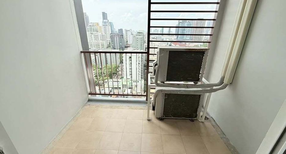 À louer 2 chambres condo à Watthana, Bangkok