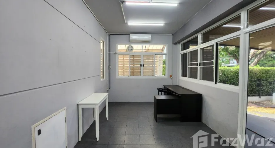 For rent 4 bedrooms house in Bang Sao Thong, Samut Prakan