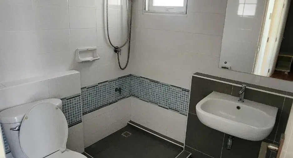 For rent 4 bedrooms house in Bang Sao Thong, Samut Prakan