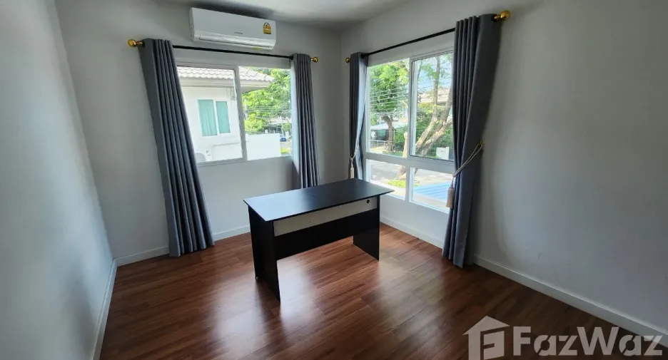 For rent 4 bedrooms house in Bang Sao Thong, Samut Prakan
