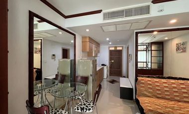 Wohnung zur Miete mit Studio in Sathon, Bangkok